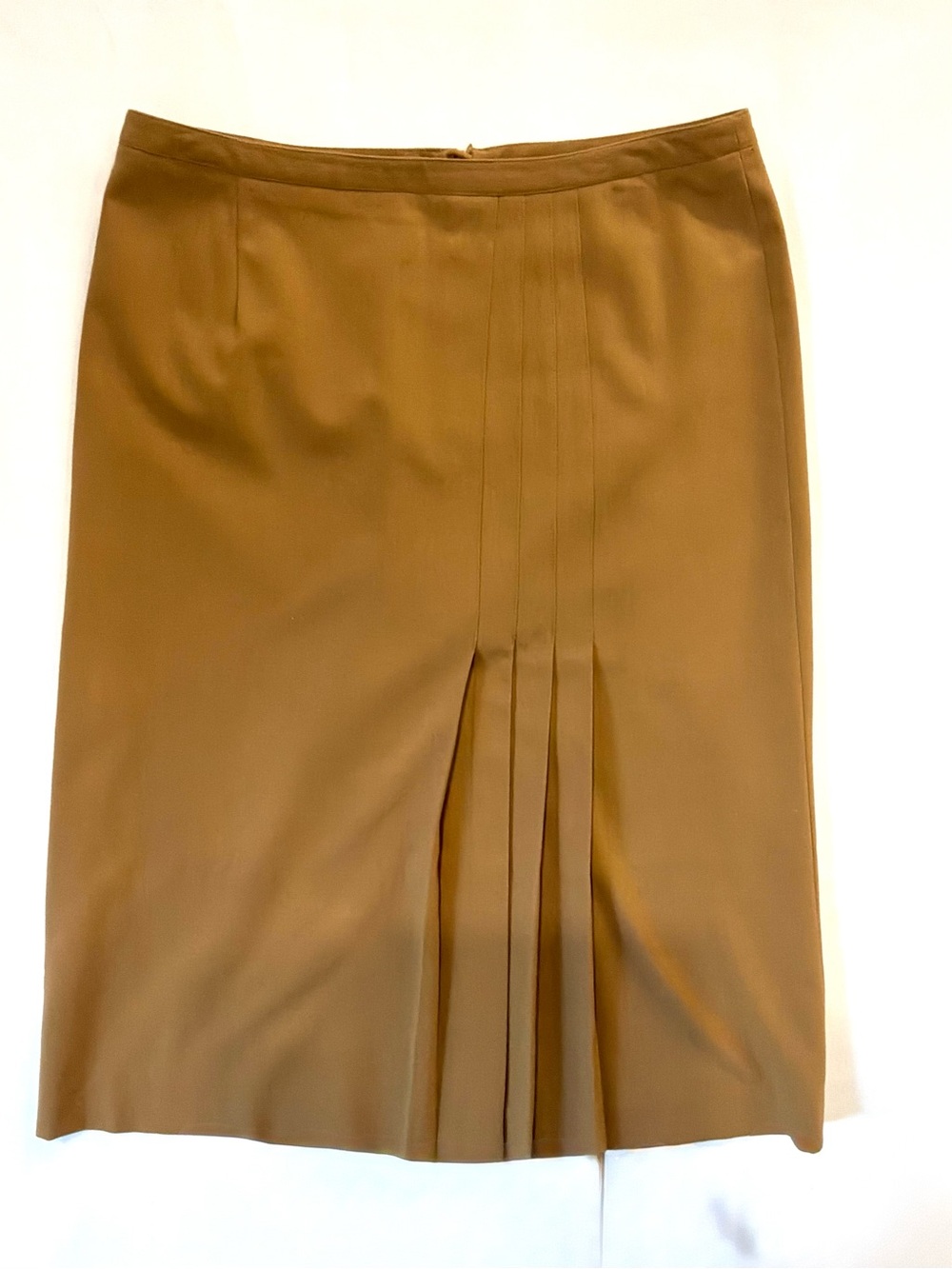 Harvé Benard By Bernard Holtzman Camel Pleated-Front Pencil Skirt